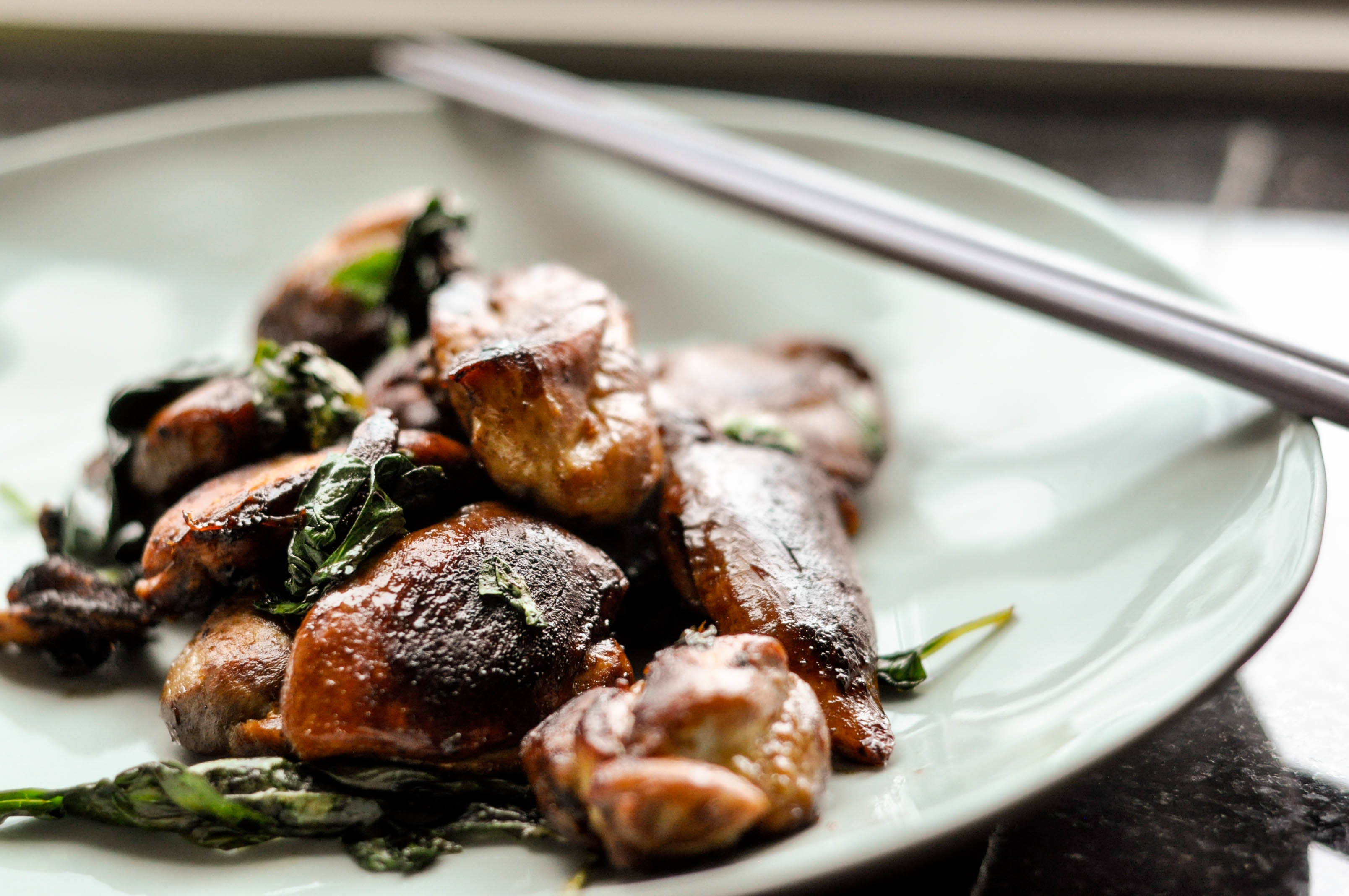 Three Cup Chicken (三杯鸡 － 